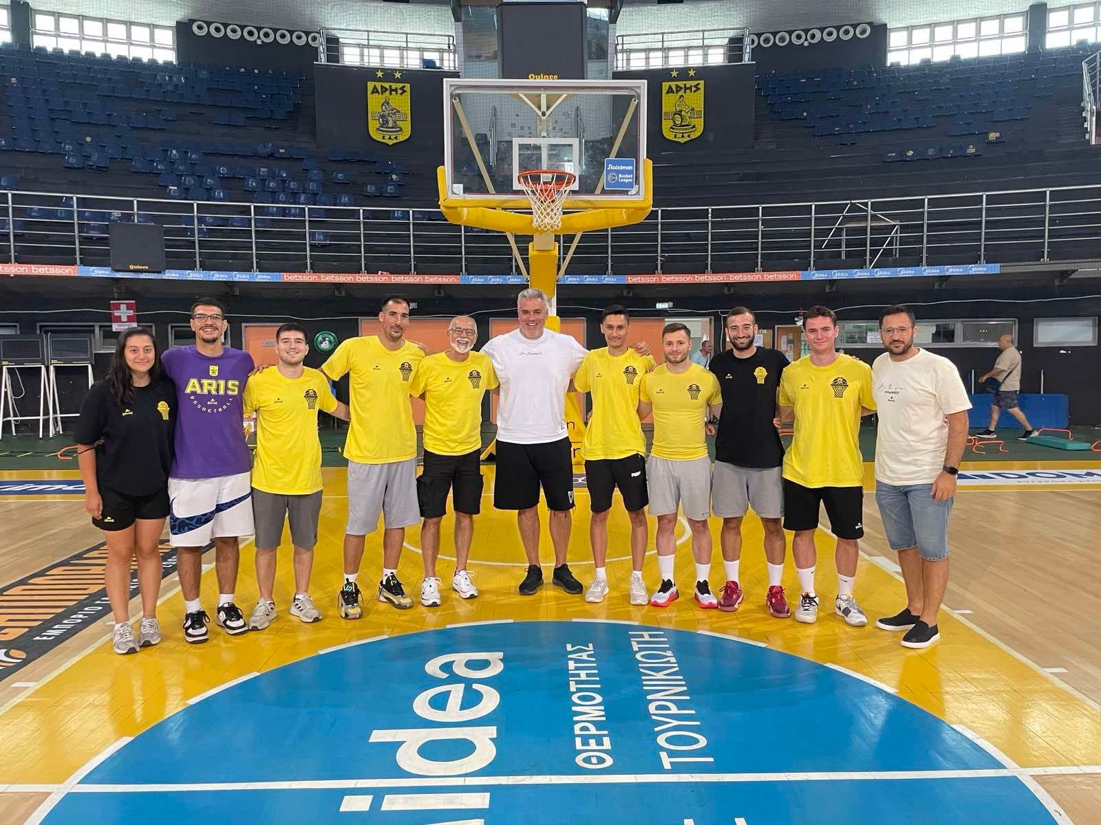 Ο Γιώργος Σιγάλας στο Καλοκαιρινό Basketball Camp του ΑΡΗ (pics)